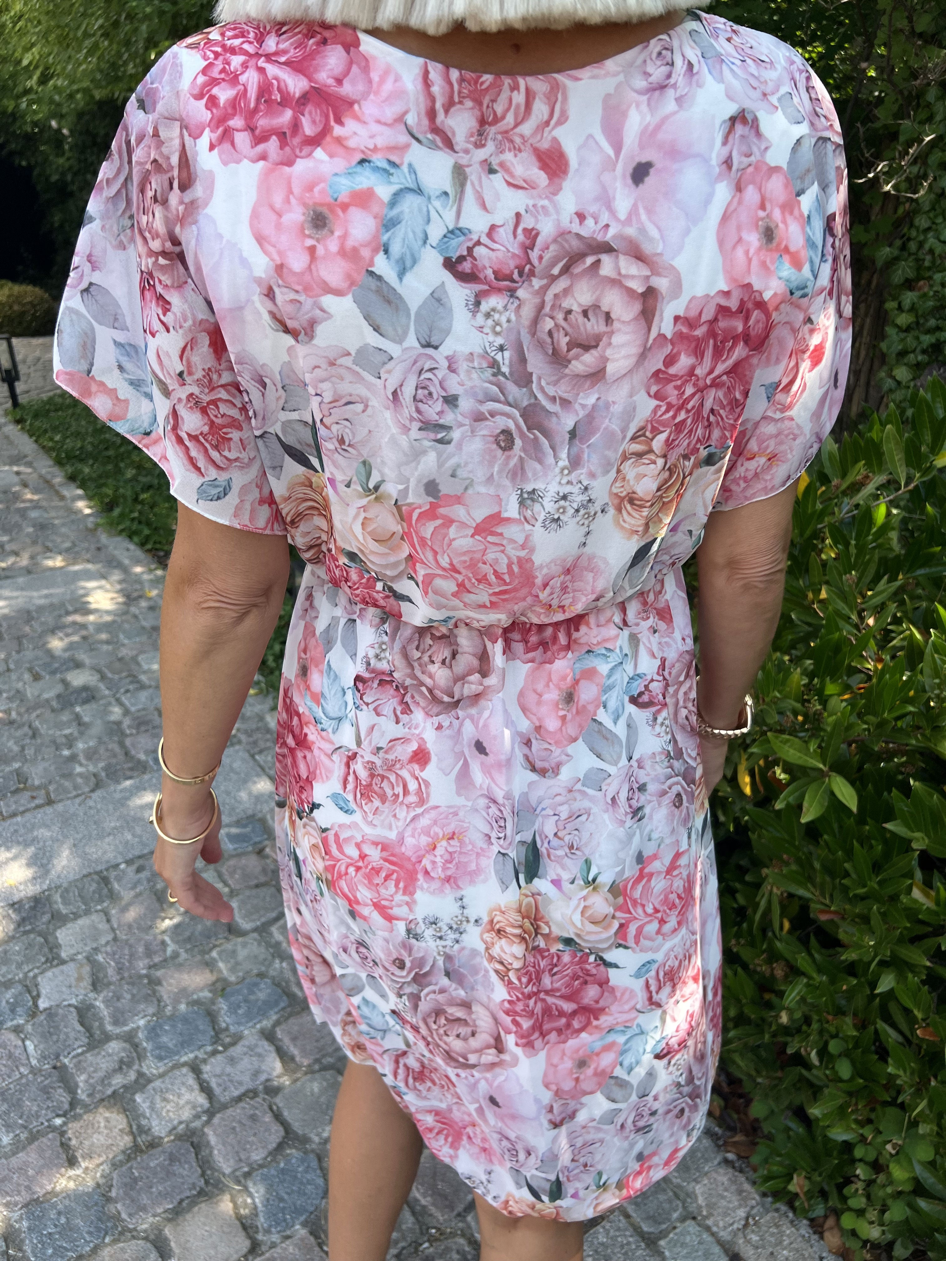 Ibis - Sød sommerkjole i blomsterprint